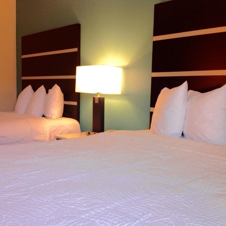 Americas Best Value Inn New London Mystic Oda fotoğraf