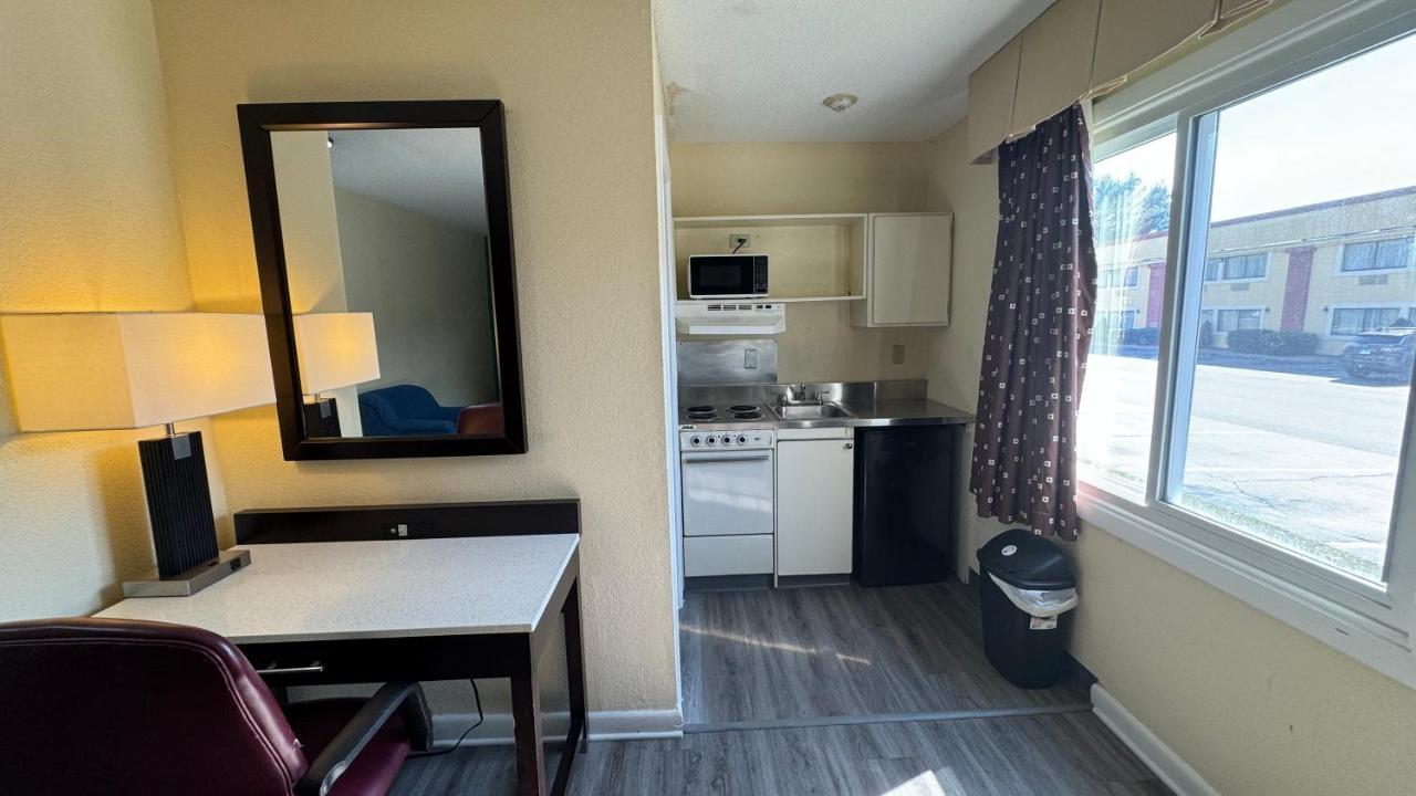 Americas Best Value Inn New London Mystic Dış mekan fotoğraf