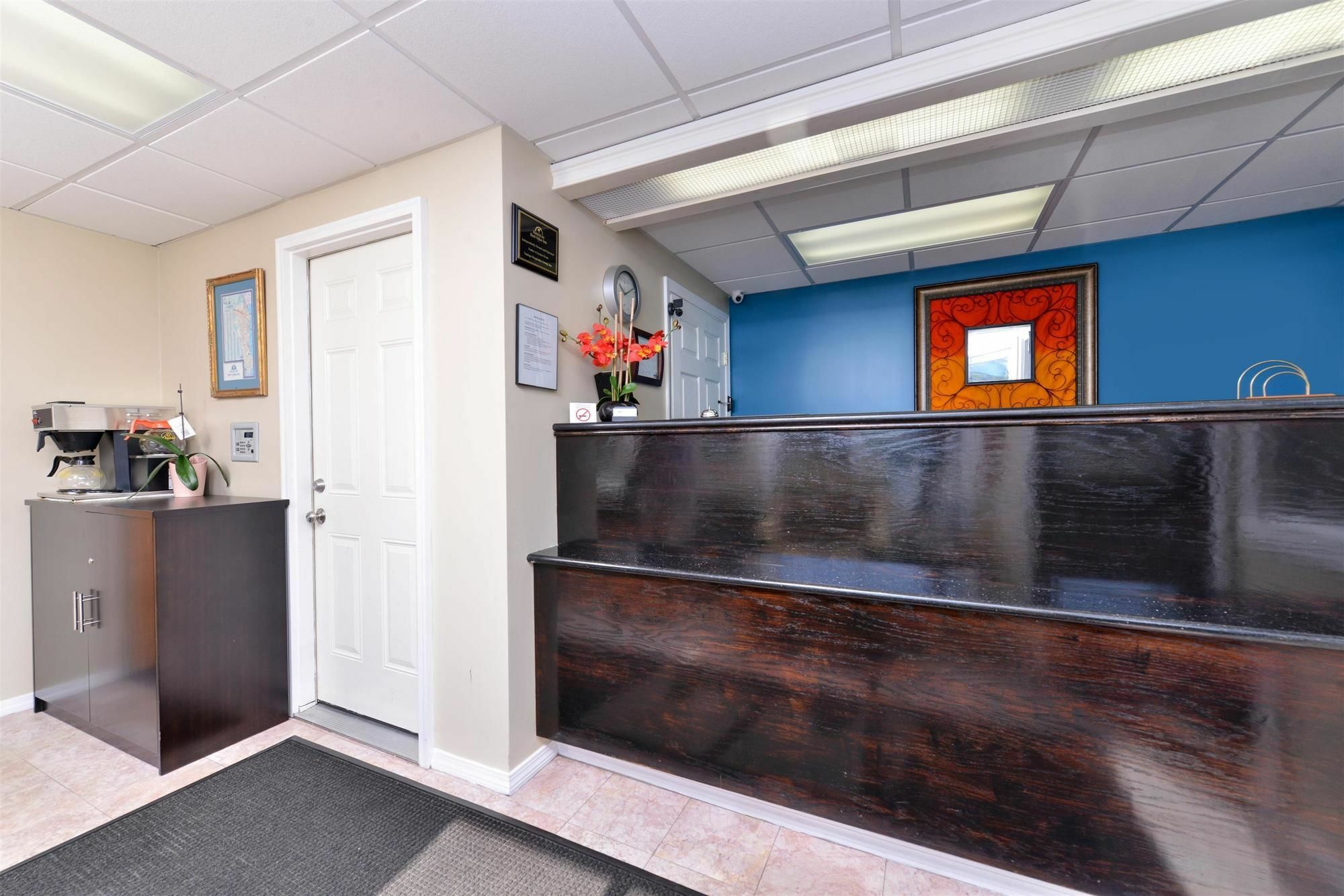 Americas Best Value Inn New London Mystic Dış mekan fotoğraf