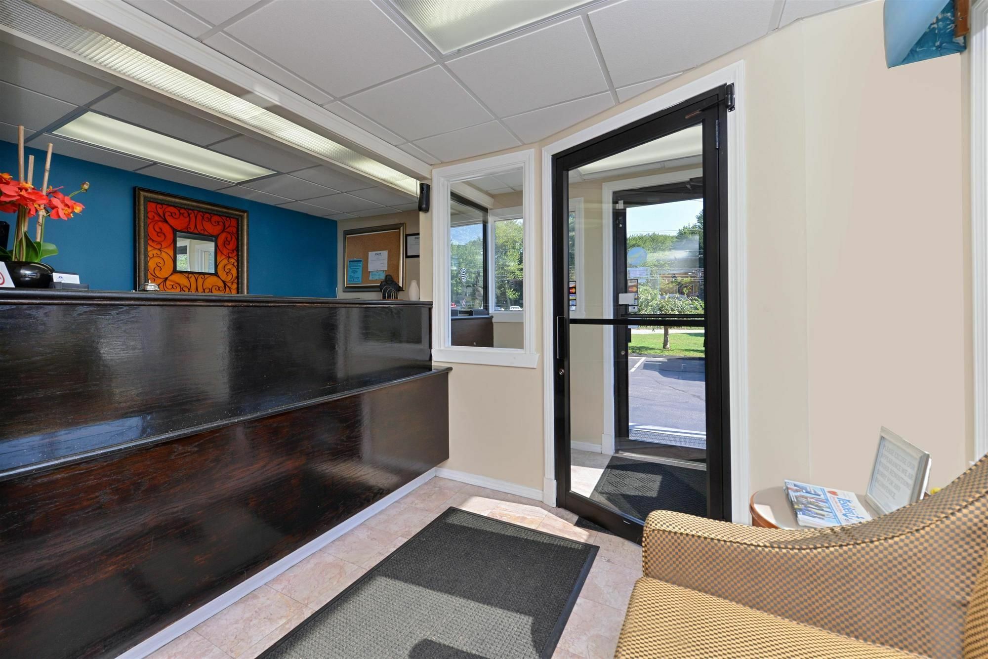 Americas Best Value Inn New London Mystic Dış mekan fotoğraf